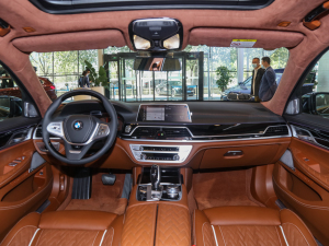 2021740Li xDrive  Ab п؅^