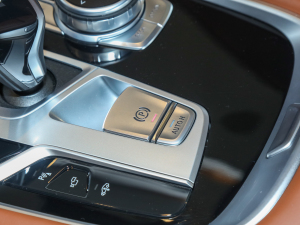 2021740Li xDrive  Ab п؅^