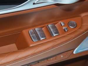 2021740Li xDrive  Ab п؅^