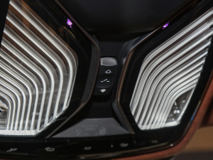 2021740Li xDrive  Ab п؅^