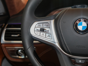 2021740Li xDrive  Ab п؅^