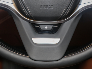 2021740Li xDrive  Ab п؅^