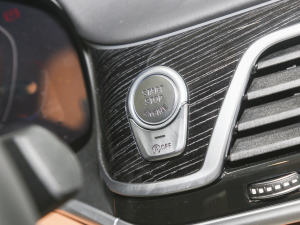 2021740Li  M\b п؅^