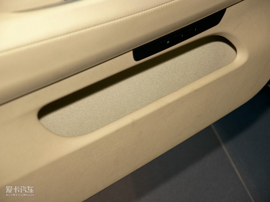 2010R5ϵGT 550i A