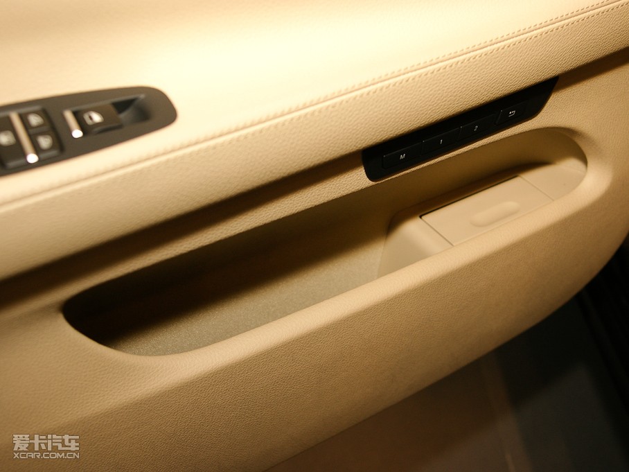 2010R5ϵGT 550i A