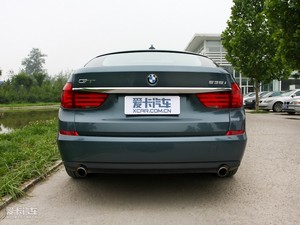2010款535i 领先版 正后	