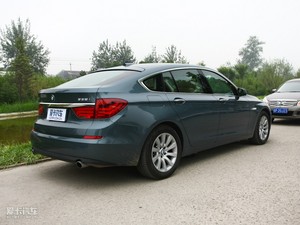 2010款535i 领先版 左后45度
