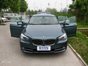 2010款535i 领先版 车门全开