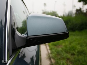 2010款535i 领先版 后视镜