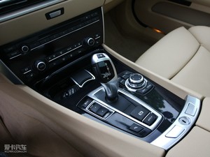 2010款535i 领先版 换挡杆