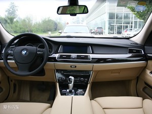 2010款535i 领先版 内饰全景