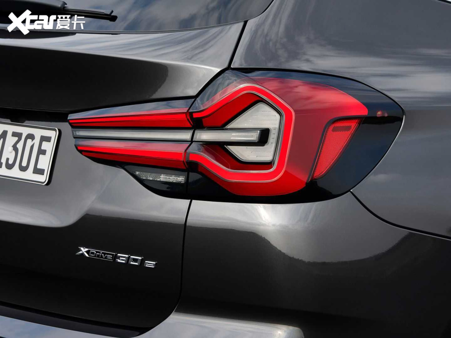 2022RX3ʽτ xDrive30e