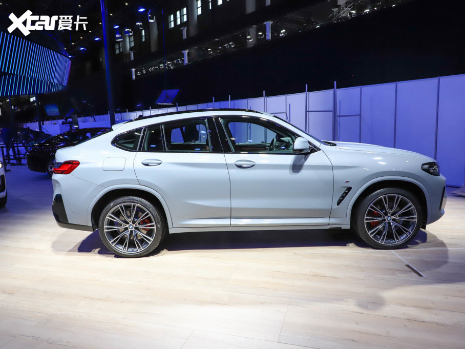 2022RX4 xDrive 30i M\ҹb