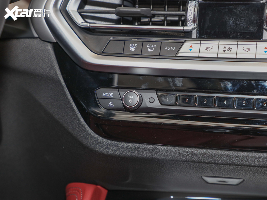 2022RX4 xDrive 25i M\b