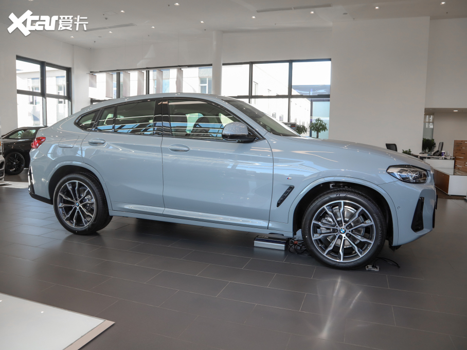 2022RX4 xDrive 30i M\(yn)(dng)b