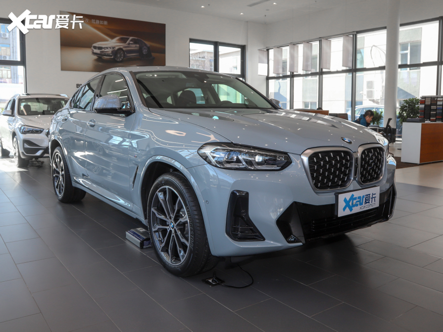 2022RX4 xDrive 30i M\b