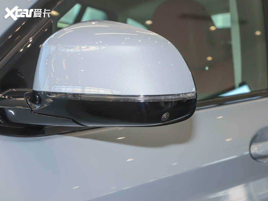 2022RX4 xDrive 30i M\b