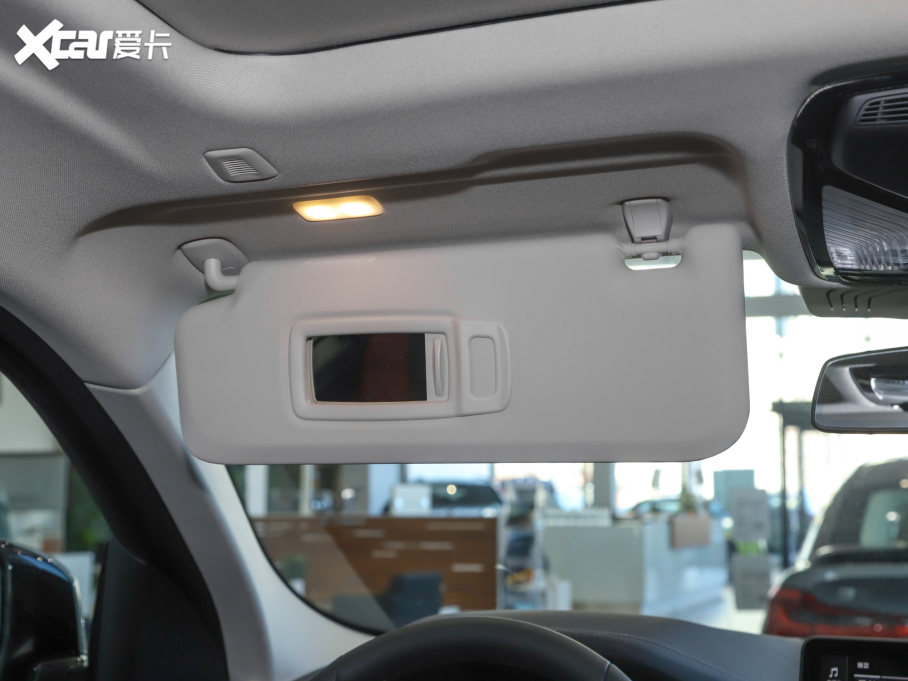 2022��RX4 xDrive 30i M�\�����b