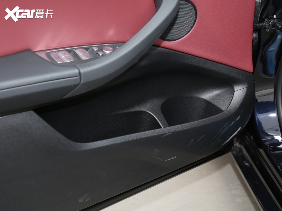 2022RX4 xDrive 30i M\b