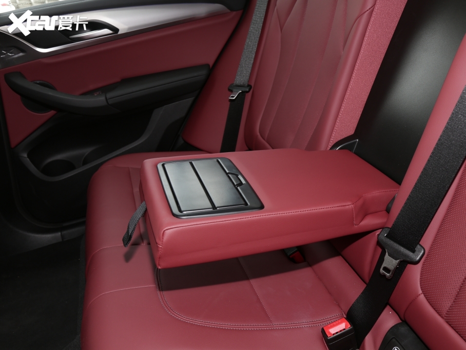 2022RX4 xDrive 30i M\b