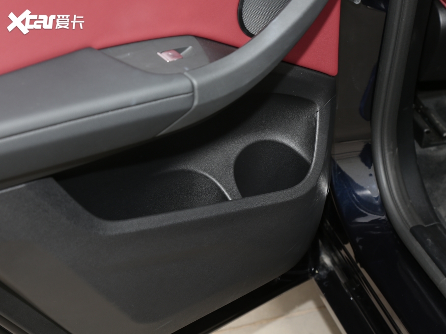 2022RX4 xDrive 30i M\b