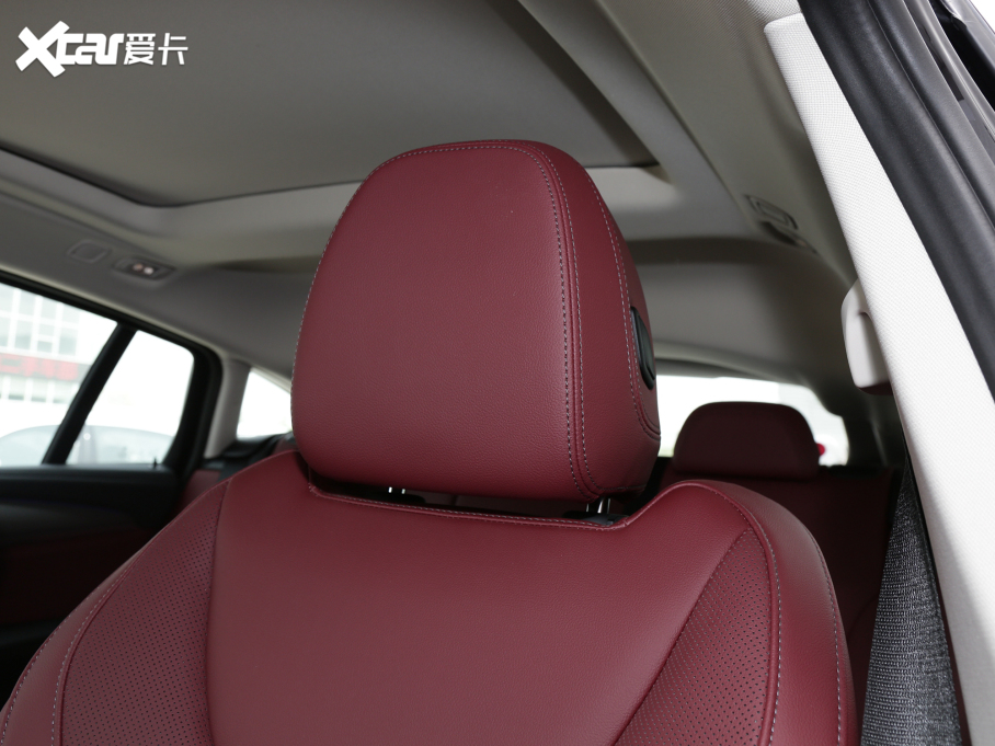 2022��RX4 xDrive 30i M�\�����b