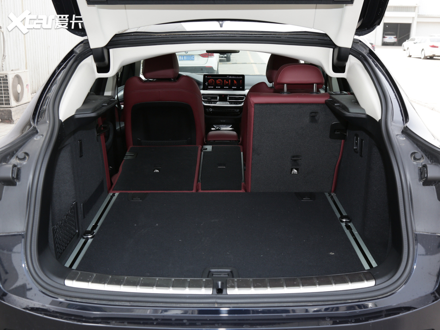 2022RX4 xDrive 30i M\b