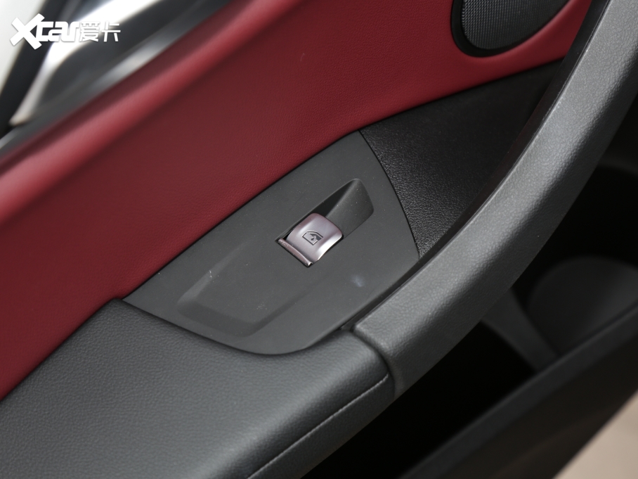 2022RX4 xDrive 30i M\b