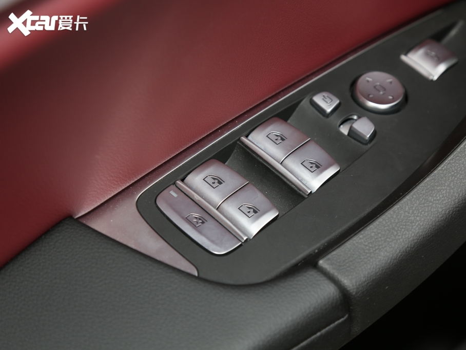 2022RX4 xDrive 30i M\b