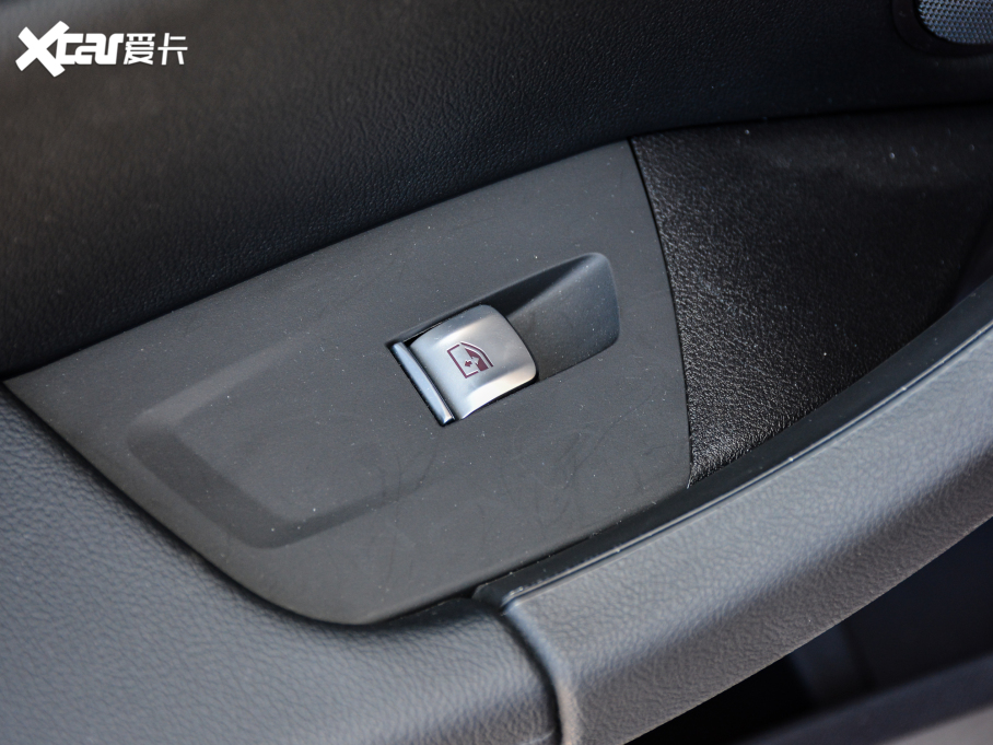 2022��RX4 xDrive 25i M�\(y��n)��(d��ng)���b