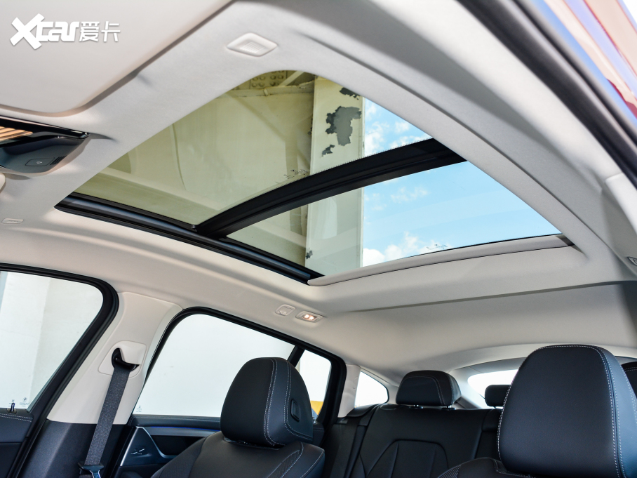 2022RX4 xDrive 25i M\(yn)(dng)b