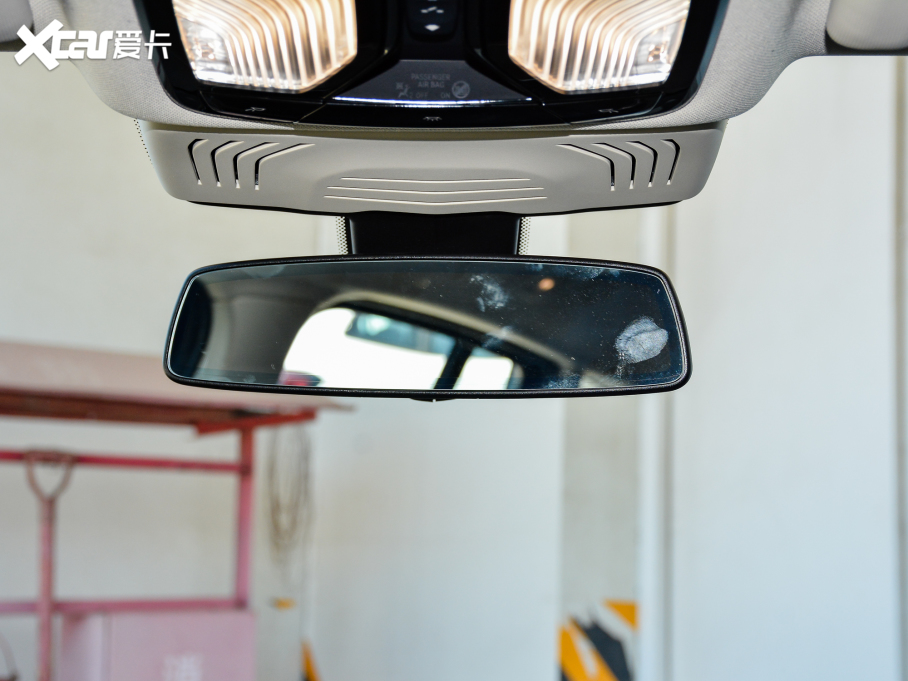 2022��RX4 xDrive 25i M�\�����b