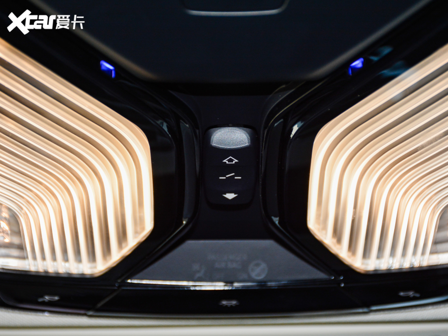 2022RX4 xDrive 25i M\b