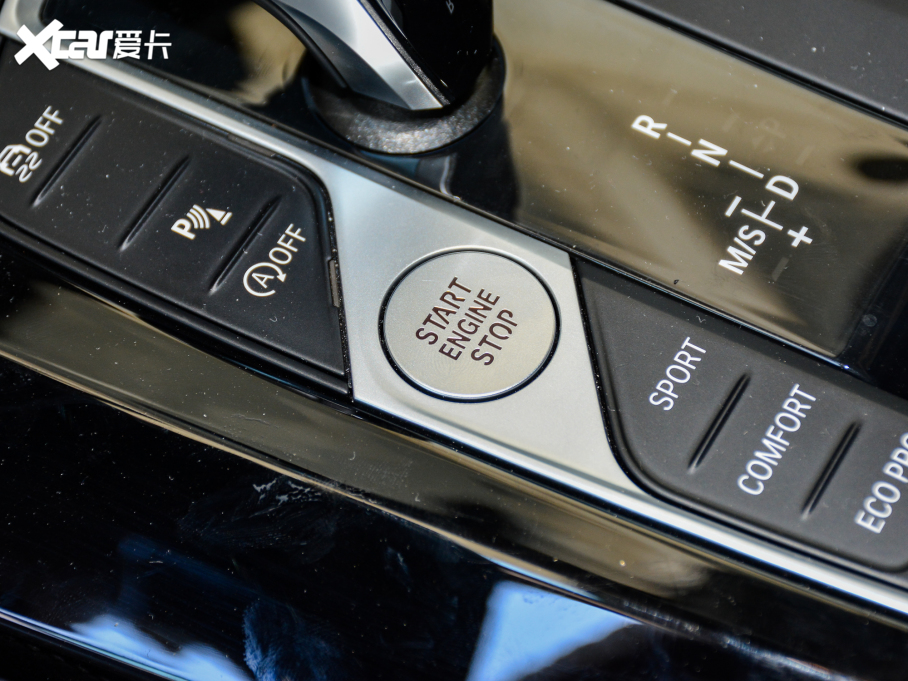 2022RX4 xDrive 25i M\b