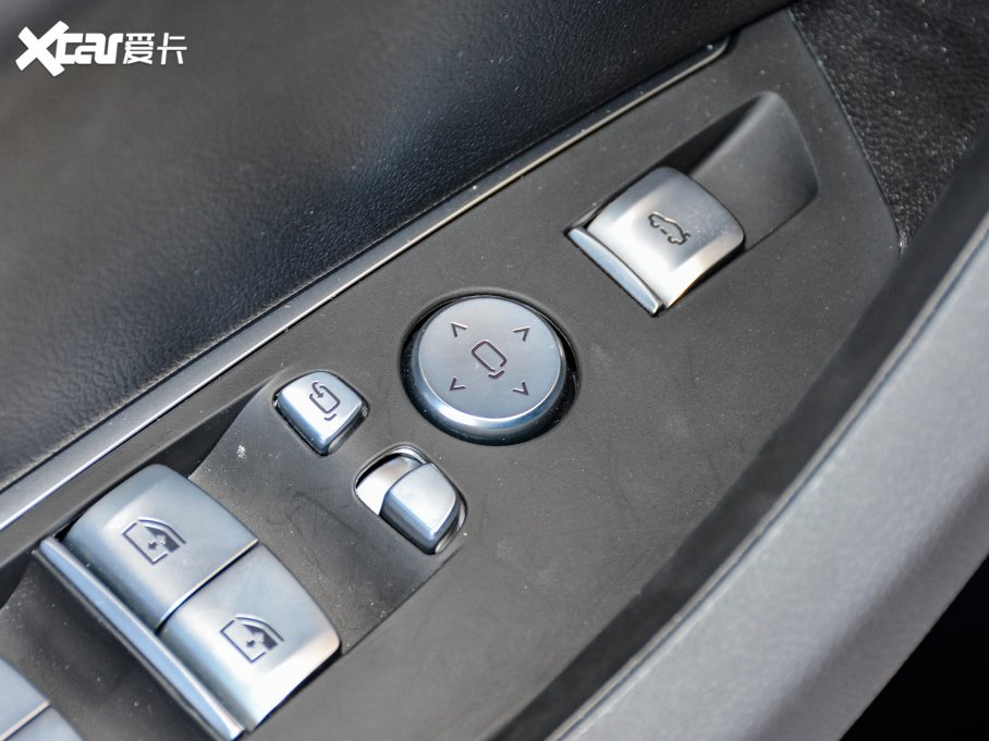 2022RX4 xDrive 25i M\b