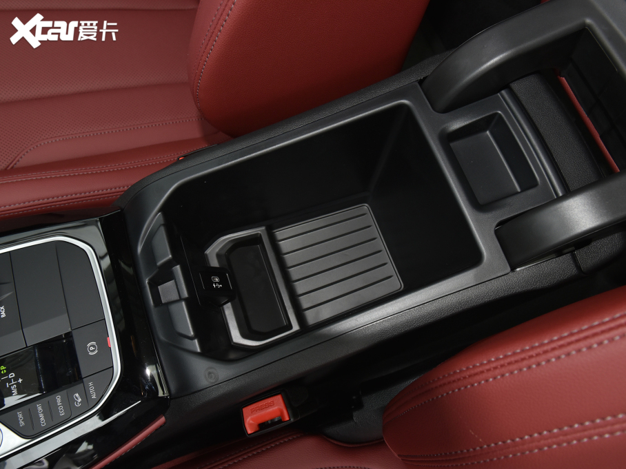 2022RX4 Ŀ xDrive 30i M\ҹb