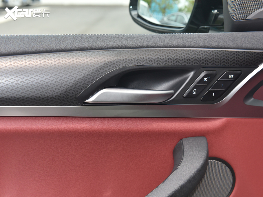 2022RX4 Ŀ xDrive 30i M\ҹb