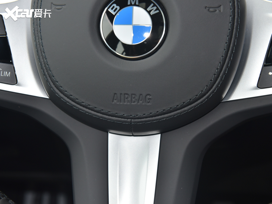 2022RX4 Ŀ xDrive 30i M\ҹb