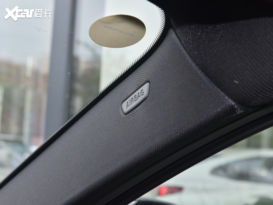 2022RX4 Ŀ xDrive 30i M\ҹb