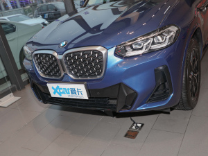 2022xDrive 25i M\b ^