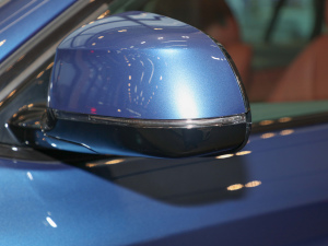 2022xDrive 25i M\b ^