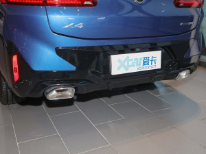 2022xDrive 25i M\b ^