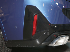 2022xDrive 25i M\b ^