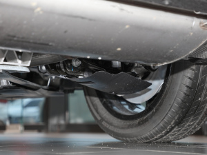 2022xDrive 25i M\b ^