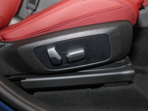 2022xDrive 25i M\b g