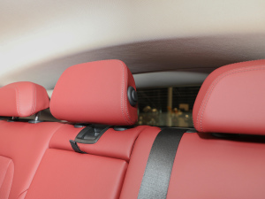 2022xDrive 25i M\b g