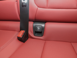 2022xDrive 25i M\b g