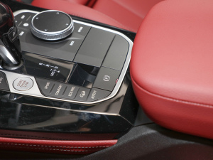 2022xDrive 25i M\b v܇Ƅ