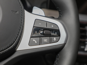 2022xDrive 25i M\b п؅^