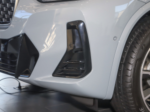 2022xDrive 30i M\b ^